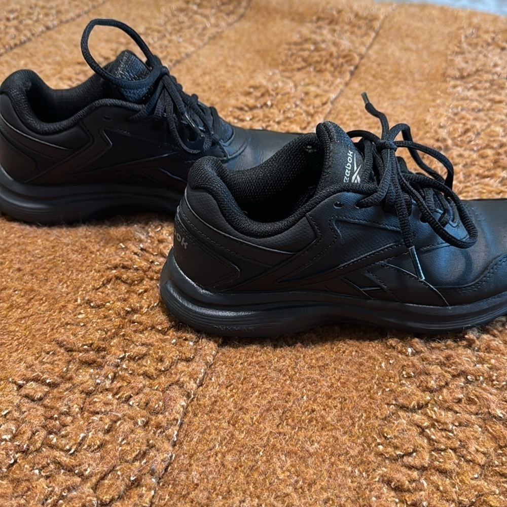Reebok Women's Walk Ultra 7 DMX Max Shoe - Picture 6 of 13
